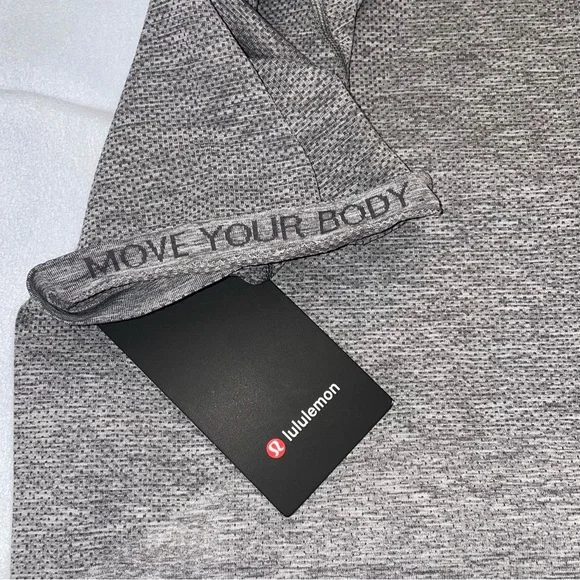 Mens Lululemon x Rose Bowl Gray Metal Vent SS 5K, MSRP $98 - Picture 6 of 10